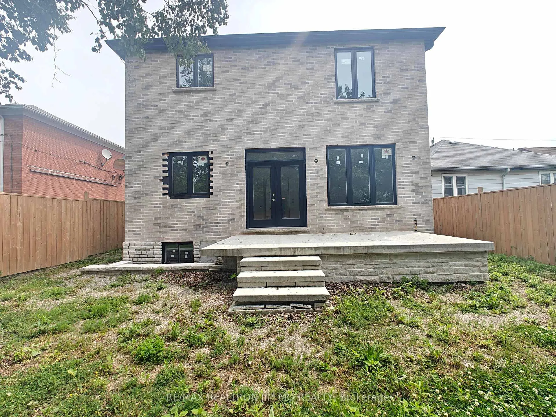Photo 16 of 6 Cotton Avenue, Scarborough, Clairlea-Birchmount — HOMEH
