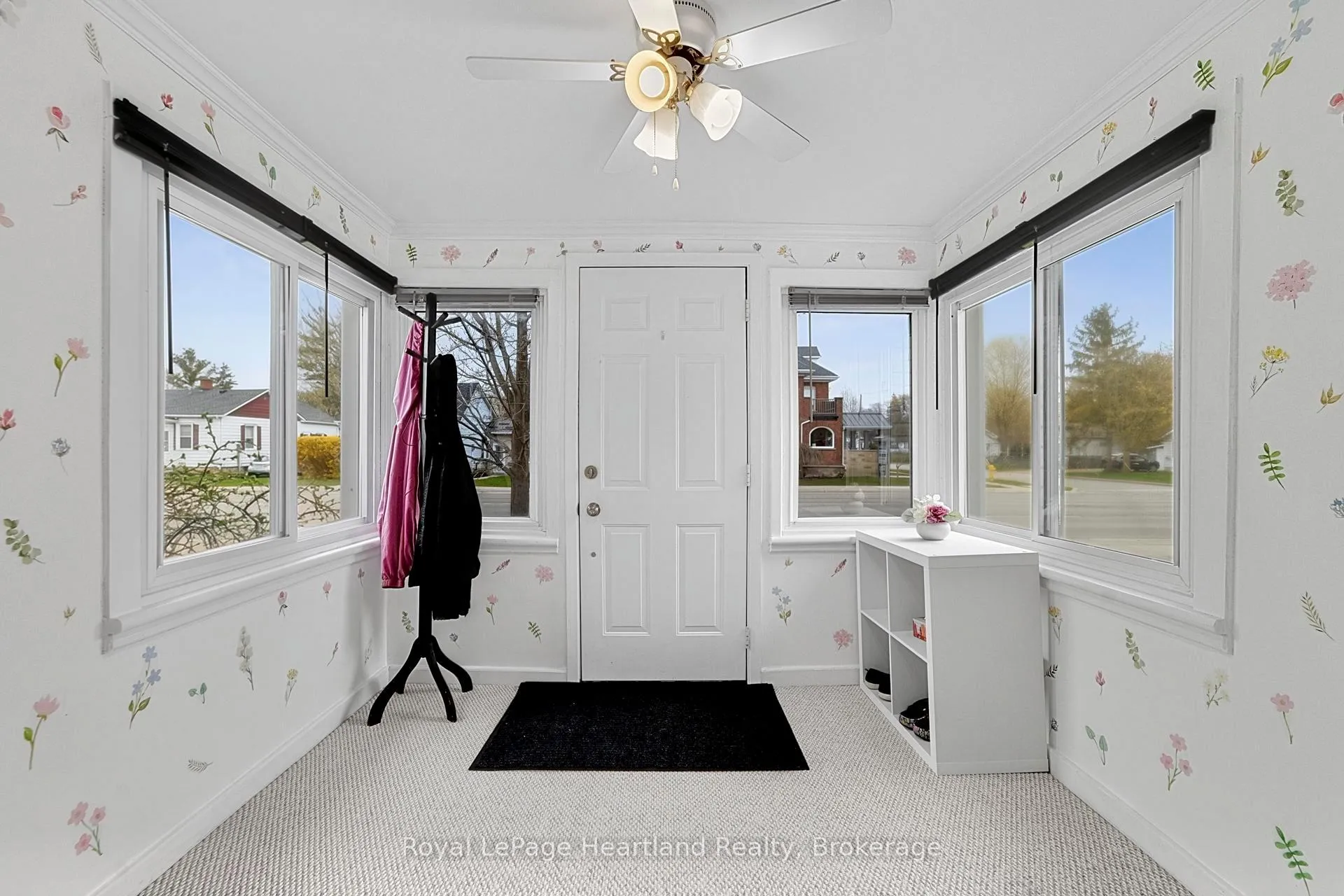 Photo 2 of 164 Bayfield Road, Goderich, Goderich (Town) — HOMEH