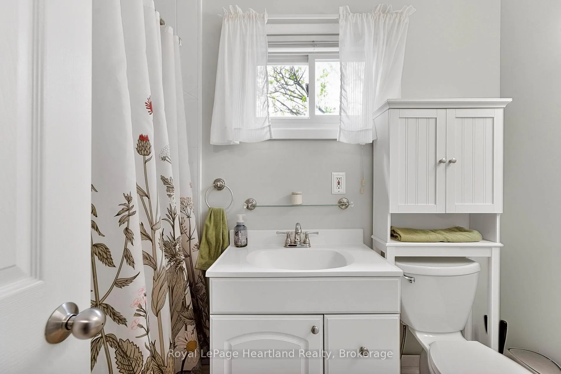Photo 17 of 164 Bayfield Road, Goderich, Goderich (Town) — HOMEH