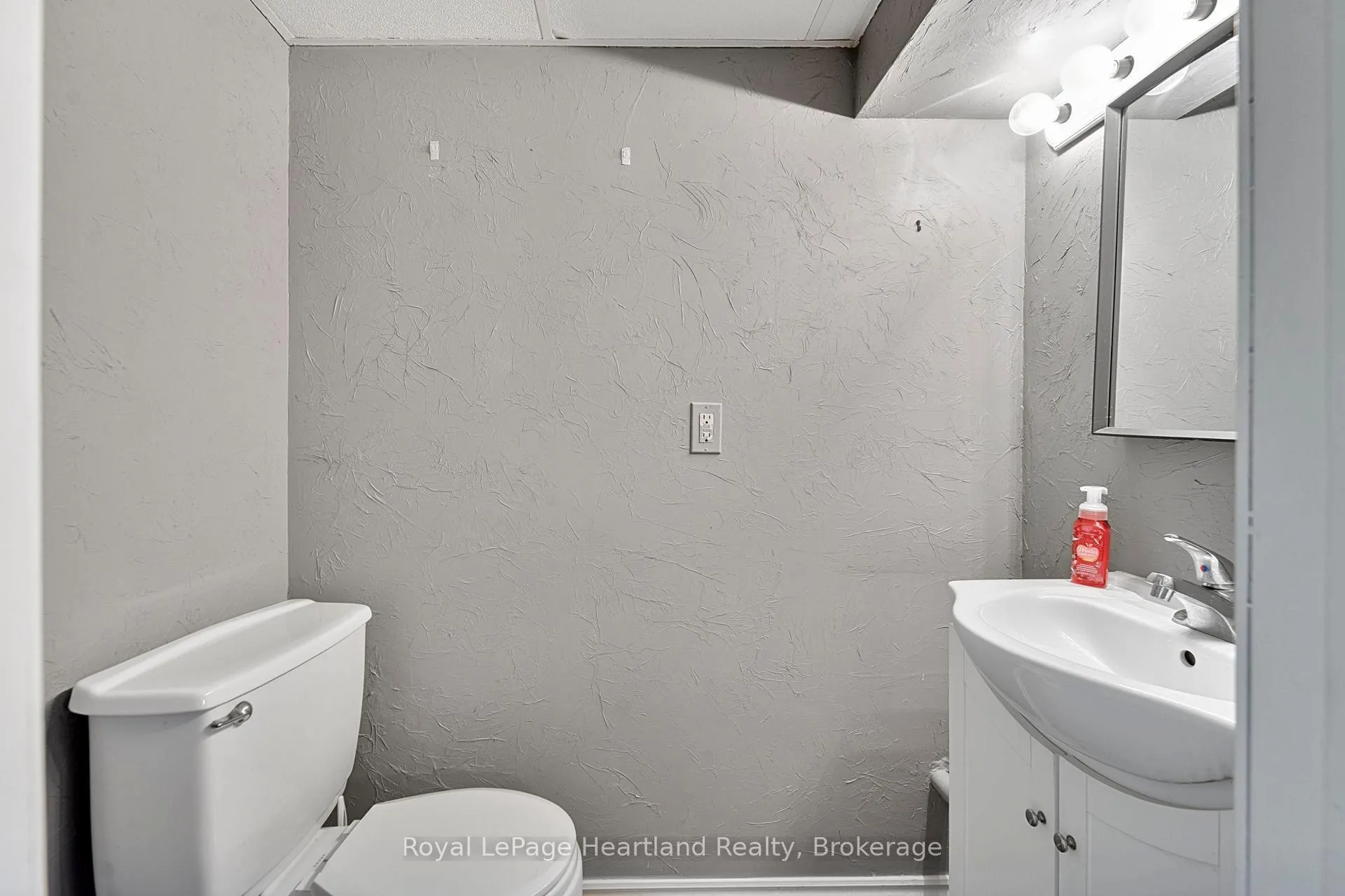 Photo 31 of 164 Bayfield Road, Goderich, Goderich (Town) — HOMEH