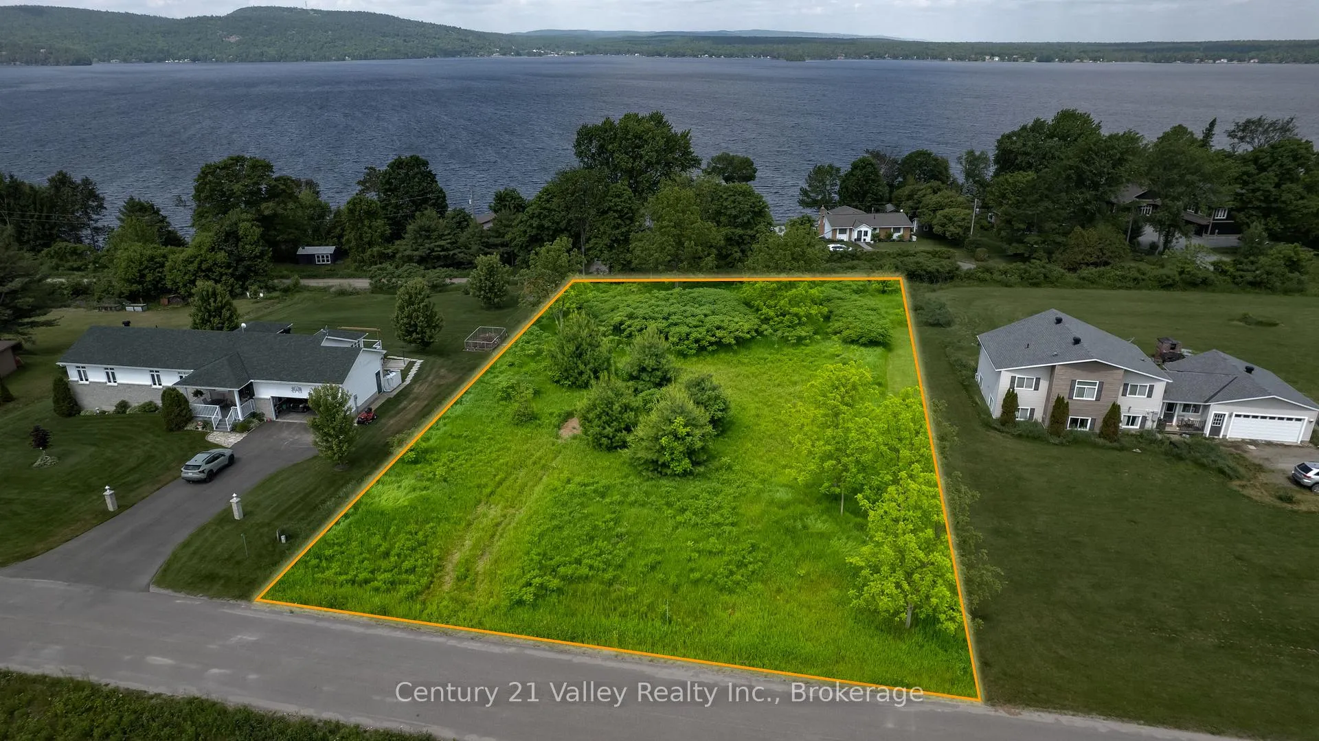 Photo 21 of 50 Spindle Drift Road, Greater Madawaska — HOMEH