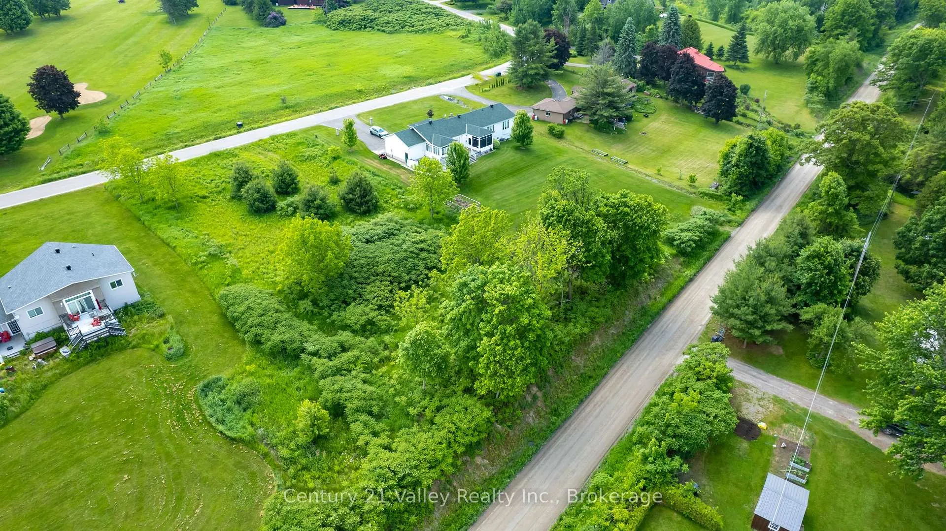 Photo 28 of 50 Spindle Drift Road, Greater Madawaska — HOMEH