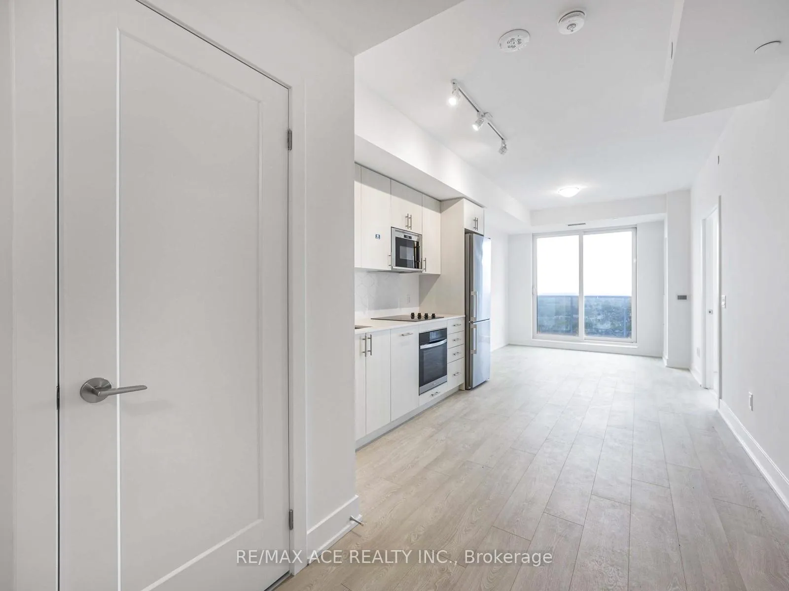 Photo 7 of Unit PH11, 2545 Simcoe Street N, Oshawa, Windfields — HOMEH