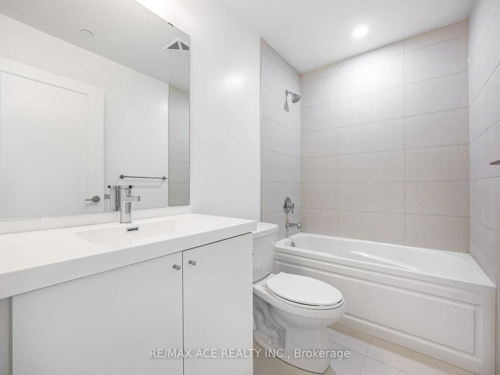 Photo 22 of Unit PH11, 2545 Simcoe Street N, Oshawa, Windfields — HOMEH