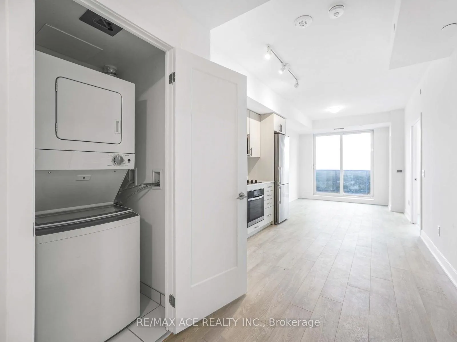 Photo 25 of Unit PH11, 2545 Simcoe Street N, Oshawa, Windfields — HOMEH