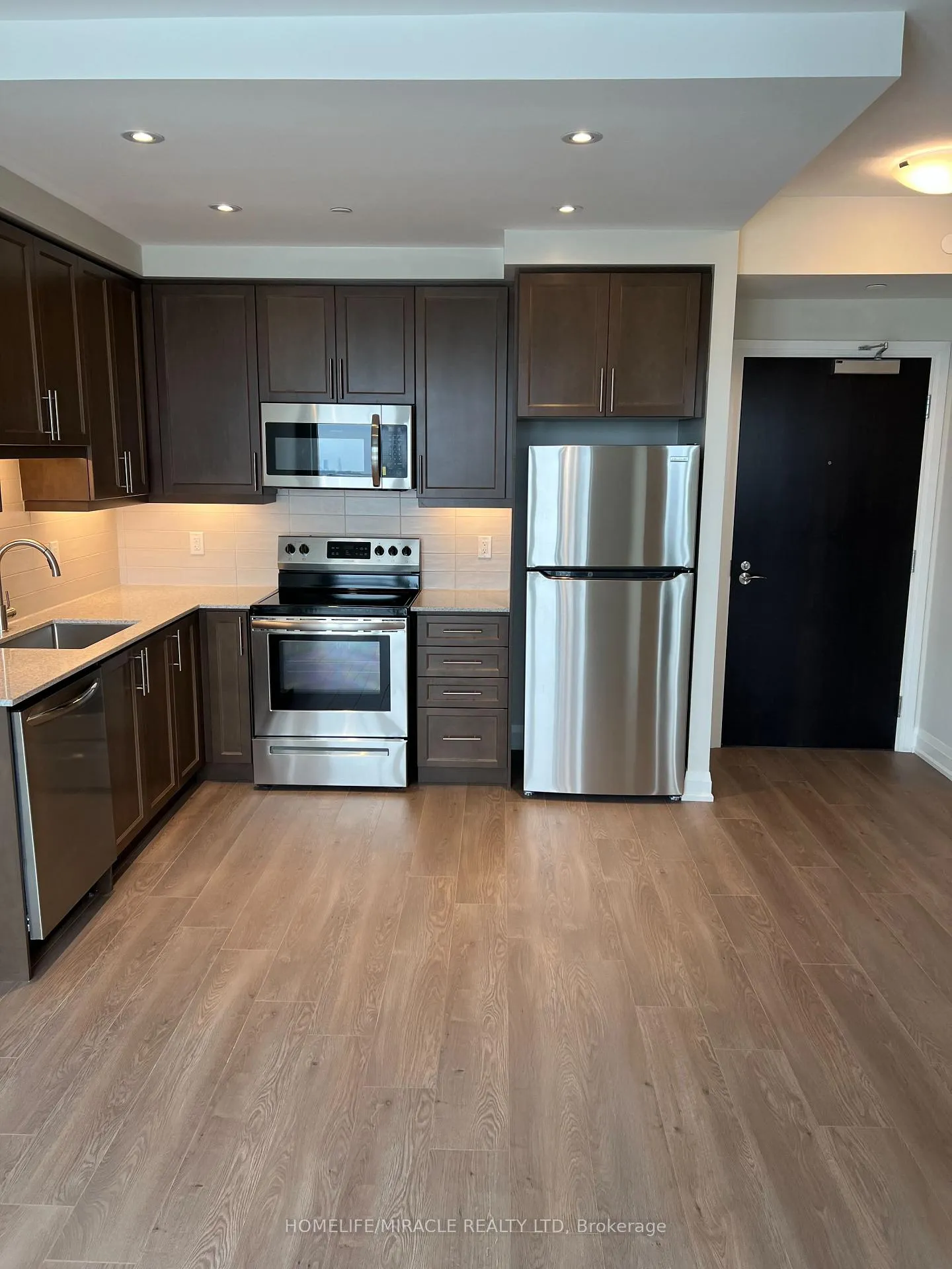 Photo 6 of Unit 2304, 15 Lynch Street, Brampton, Queen Street Corridor — HOMEH