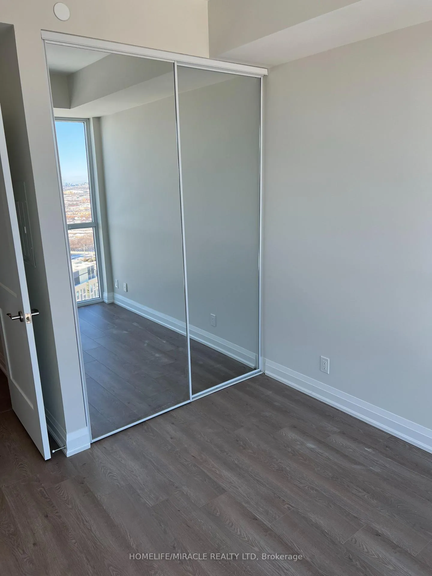 Photo 8 of Unit 2304, 15 Lynch Street, Brampton, Queen Street Corridor — HOMEH
