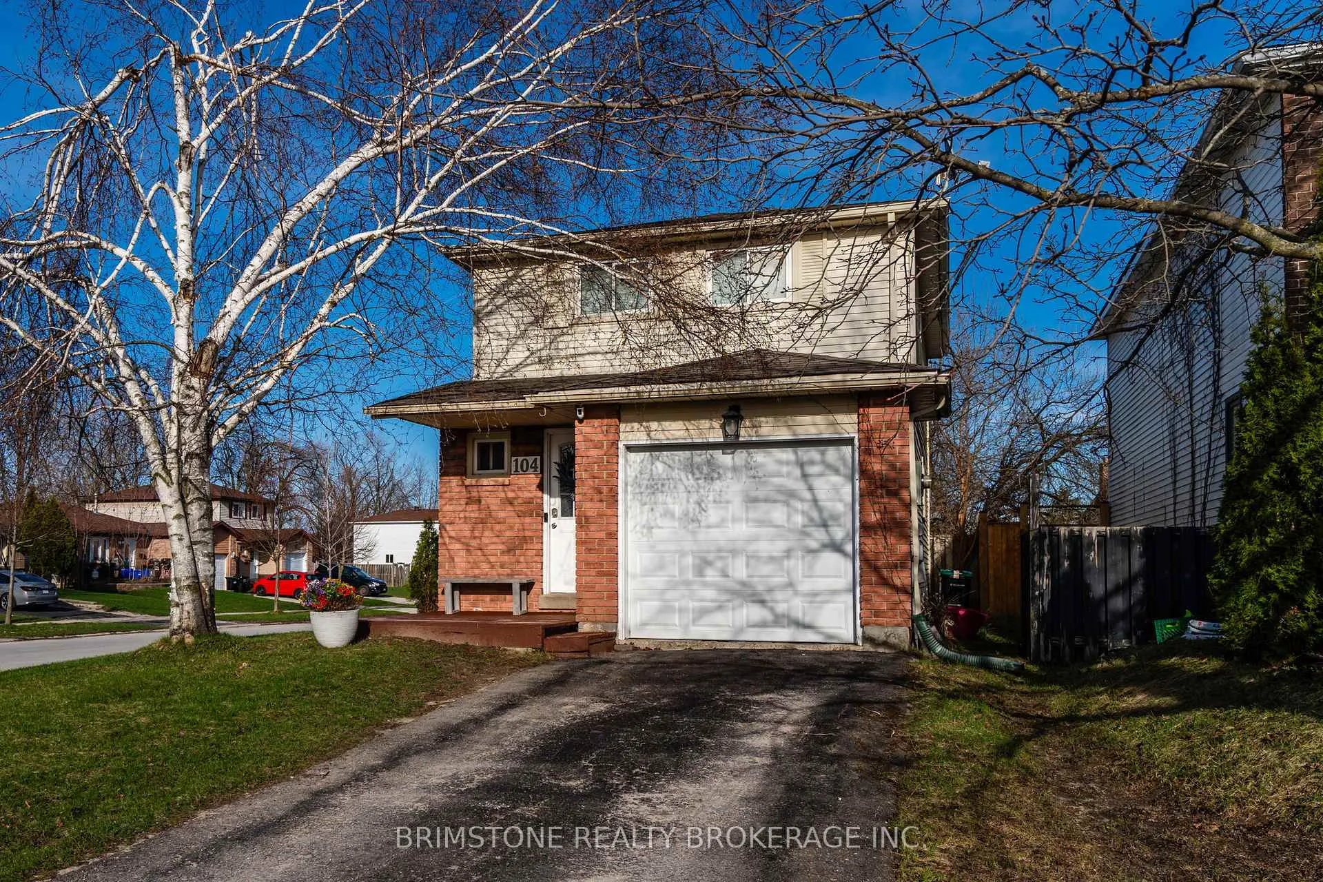 Front of 104 Hickling Trail