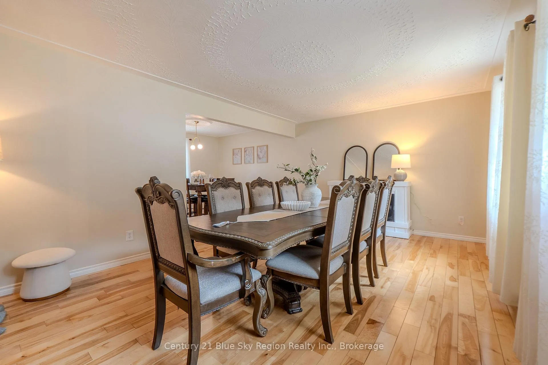 Photo 4 of 56 Kathryn Crescent, North Bay, College Heights — HOMEH