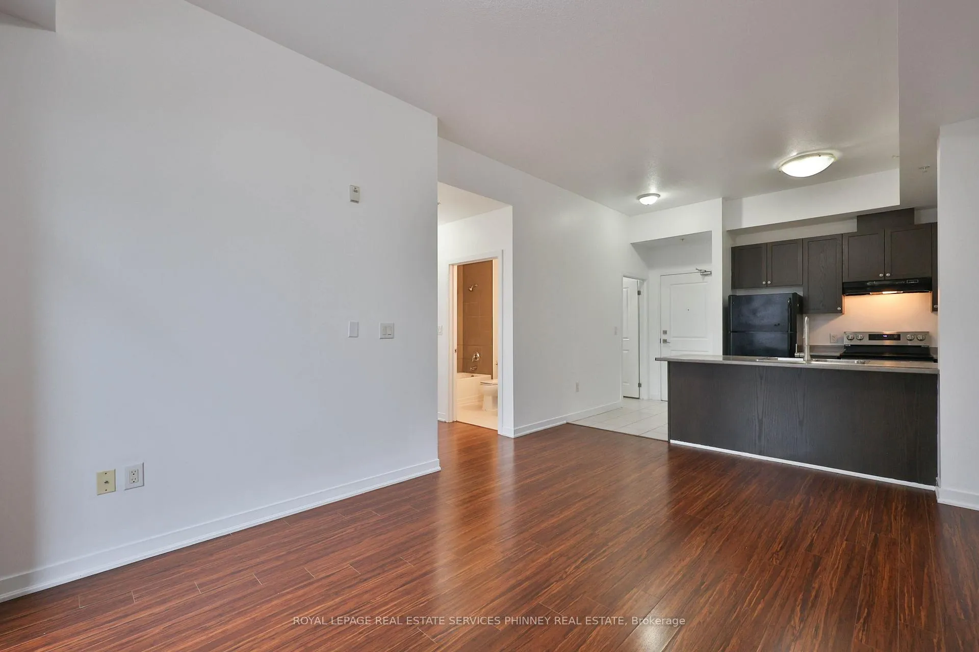 Photo 12 of Unit 417, 5020 Corporate Drive, Burlington, Uptown — HOMEH