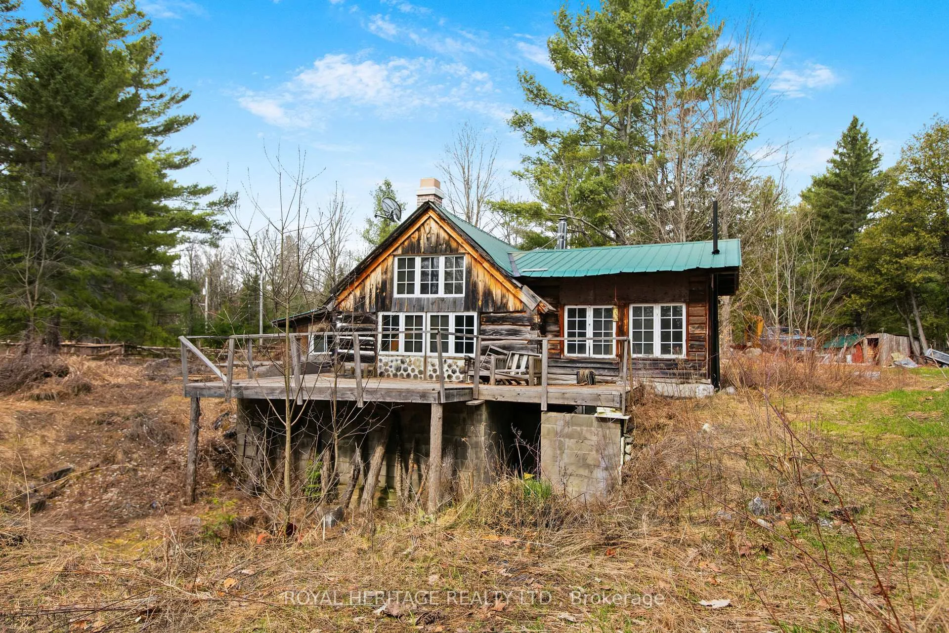 Front of 884 Darling Concession 7 Road