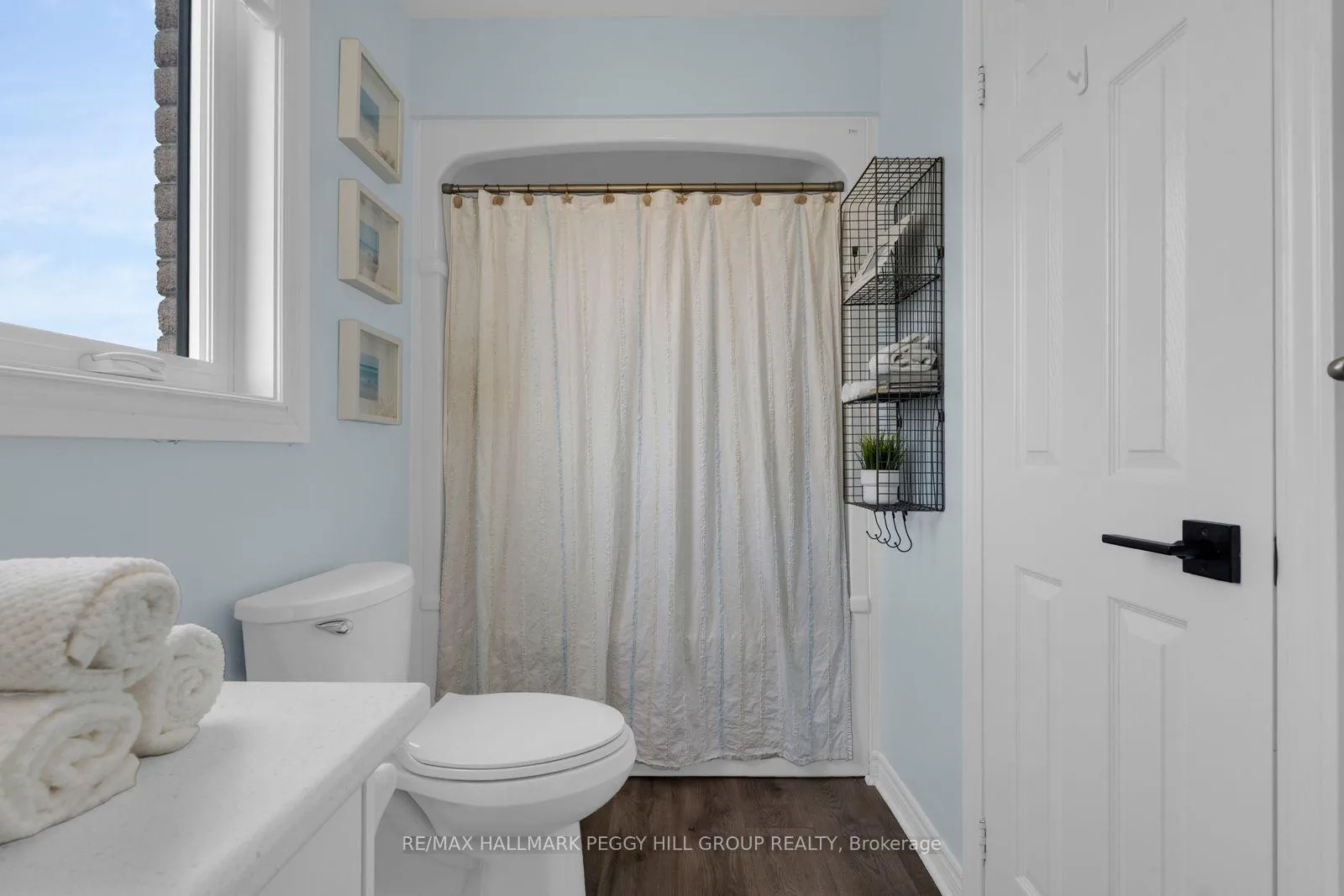 Photo 9 of 25 Knupp Road, Barrie, Edgehill Drive — HOMEH