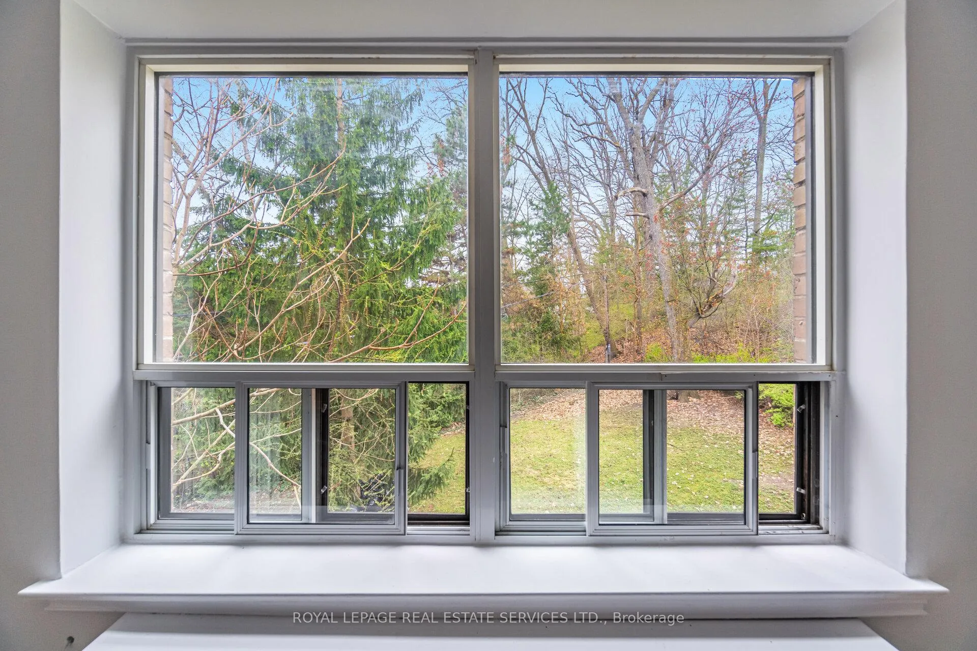 Photo 8 of Unit 209, 308 The Kingsway, Etobicoke, Edenbridge-Humber Valley — HOMEH