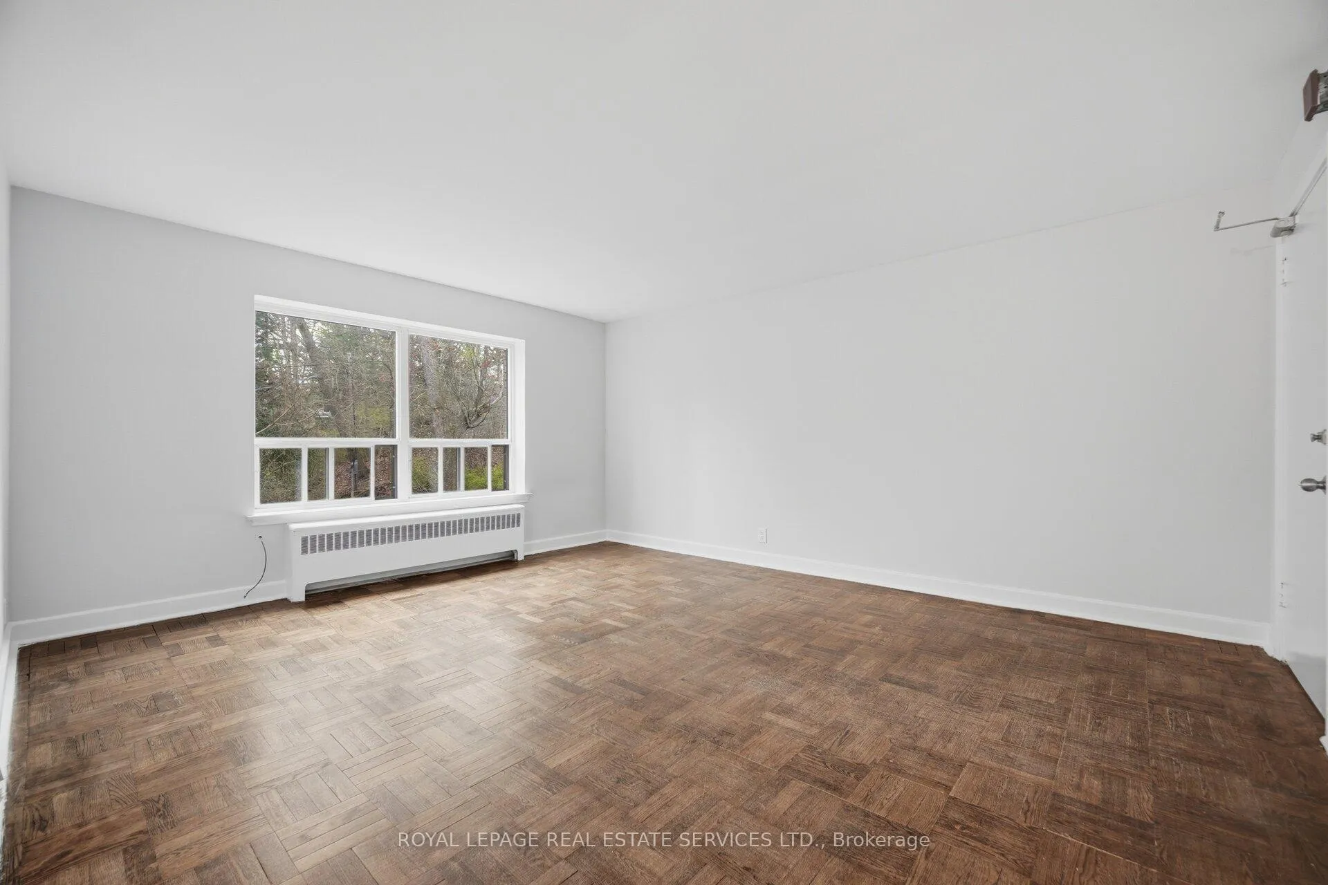 Photo 9 of Unit 209, 308 The Kingsway, Etobicoke, Edenbridge-Humber Valley — HOMEH