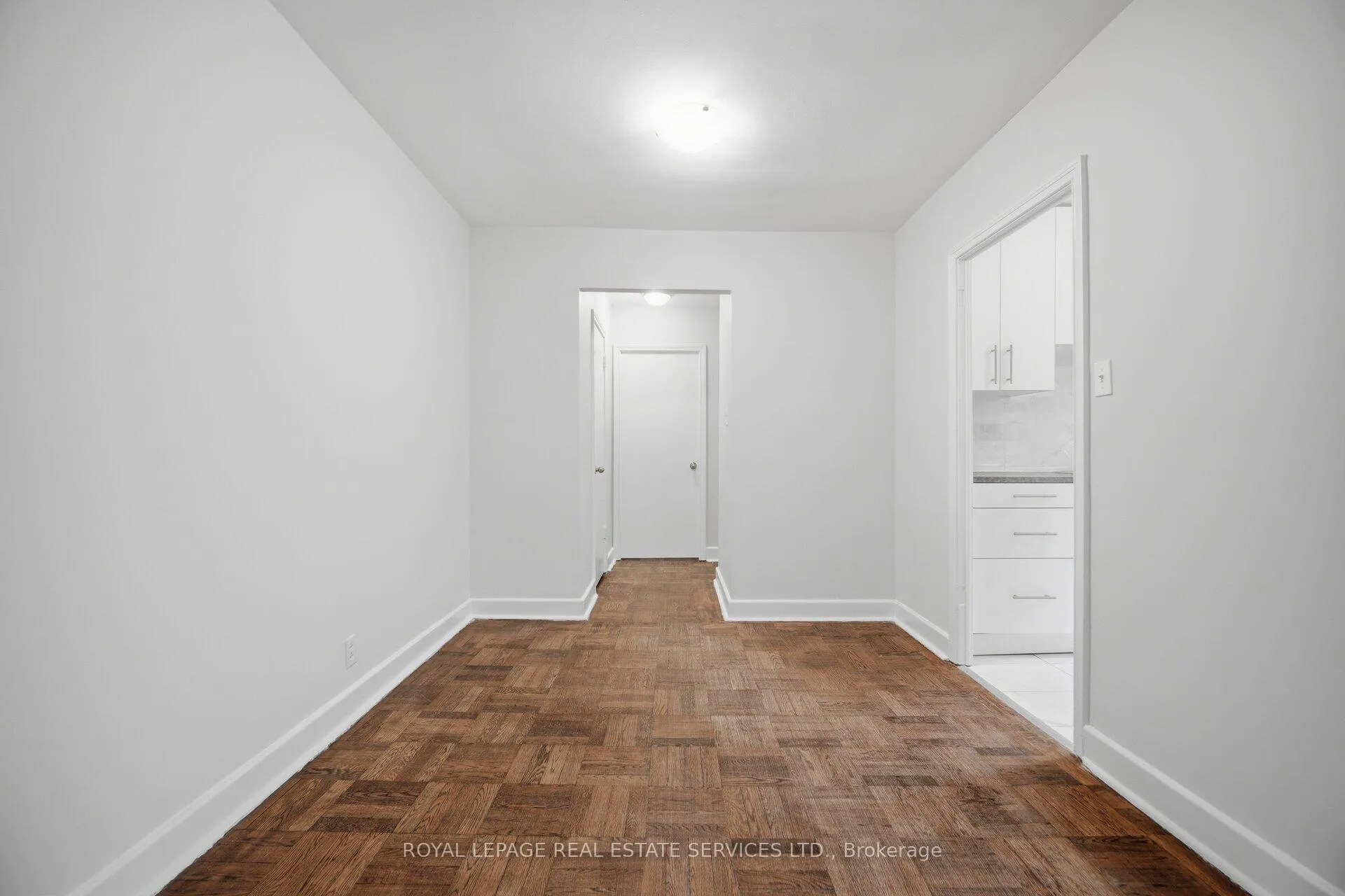 Photo 12 of Unit 209, 308 The Kingsway, Etobicoke, Edenbridge-Humber Valley — HOMEH
