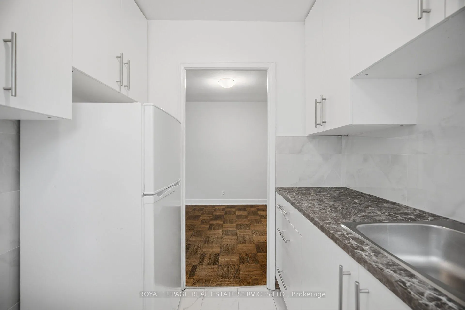 Photo 18 of Unit 209, 308 The Kingsway, Etobicoke, Edenbridge-Humber Valley — HOMEH
