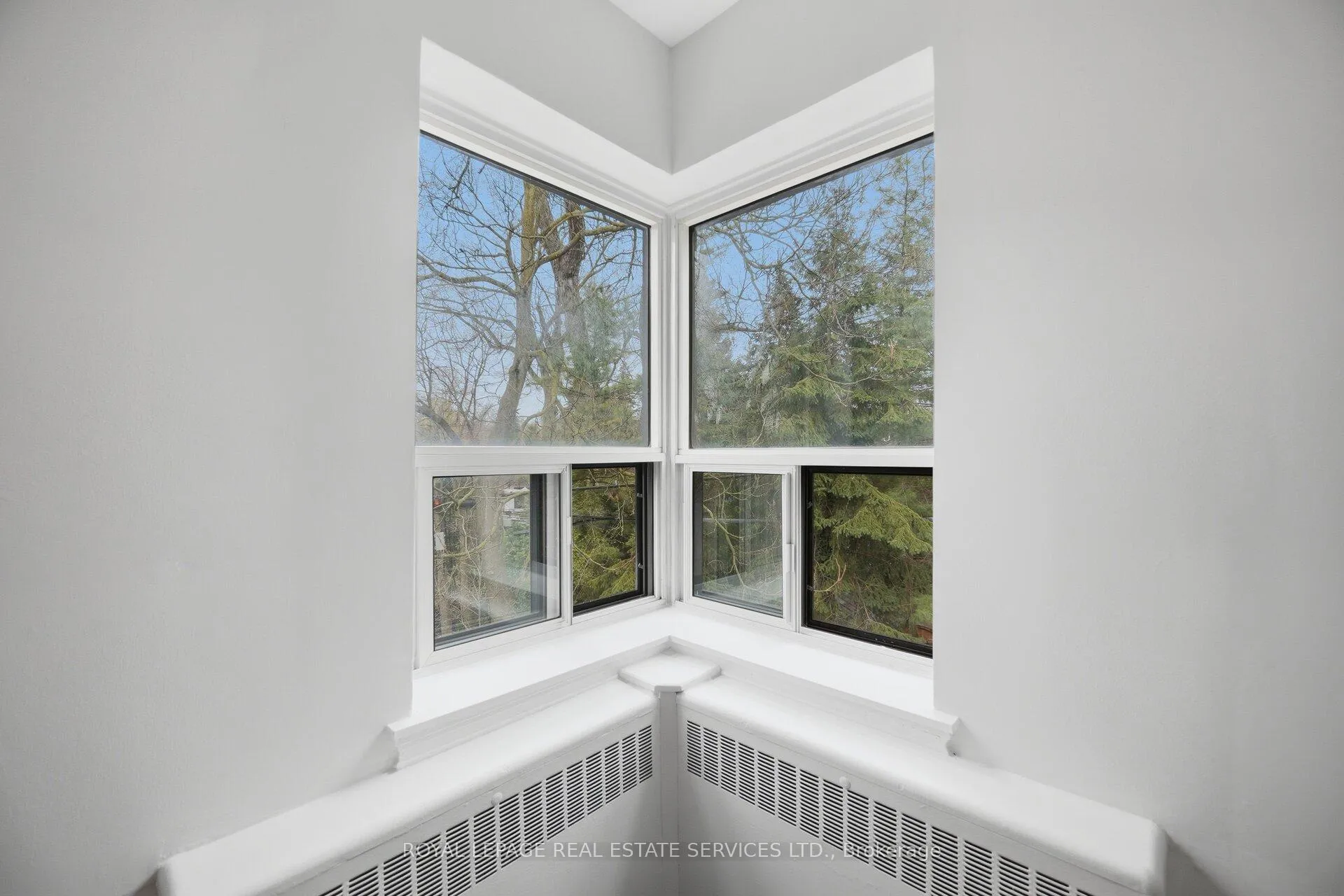 Photo 22 of Unit 209, 308 The Kingsway, Etobicoke, Edenbridge-Humber Valley — HOMEH