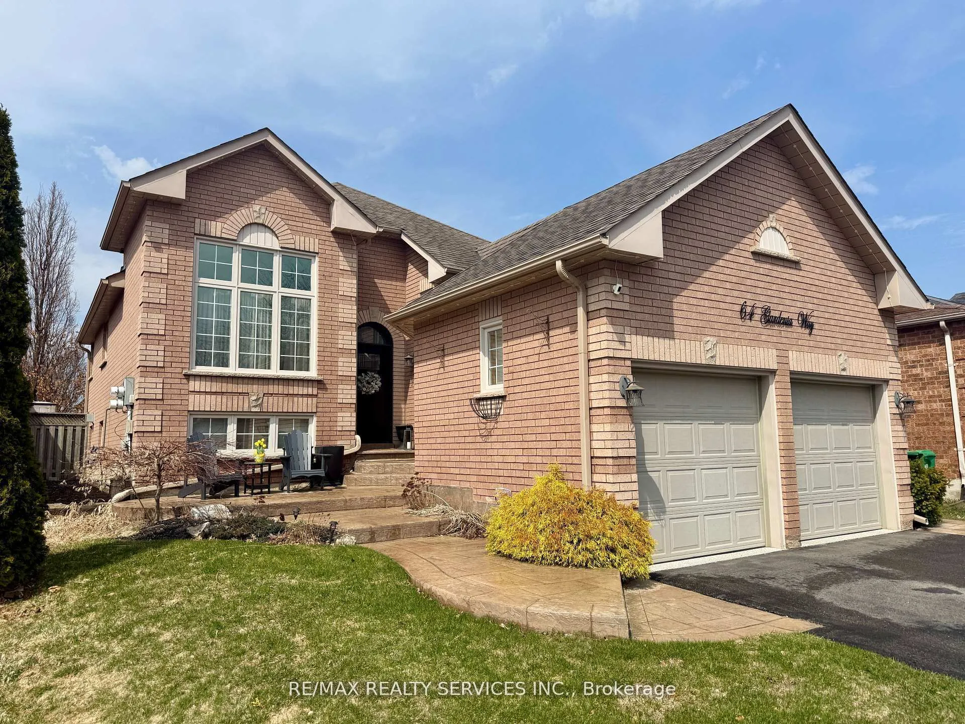 Photo 1 of 64 Gardenia Way, Caledon, Rural Caledon — HOMEH