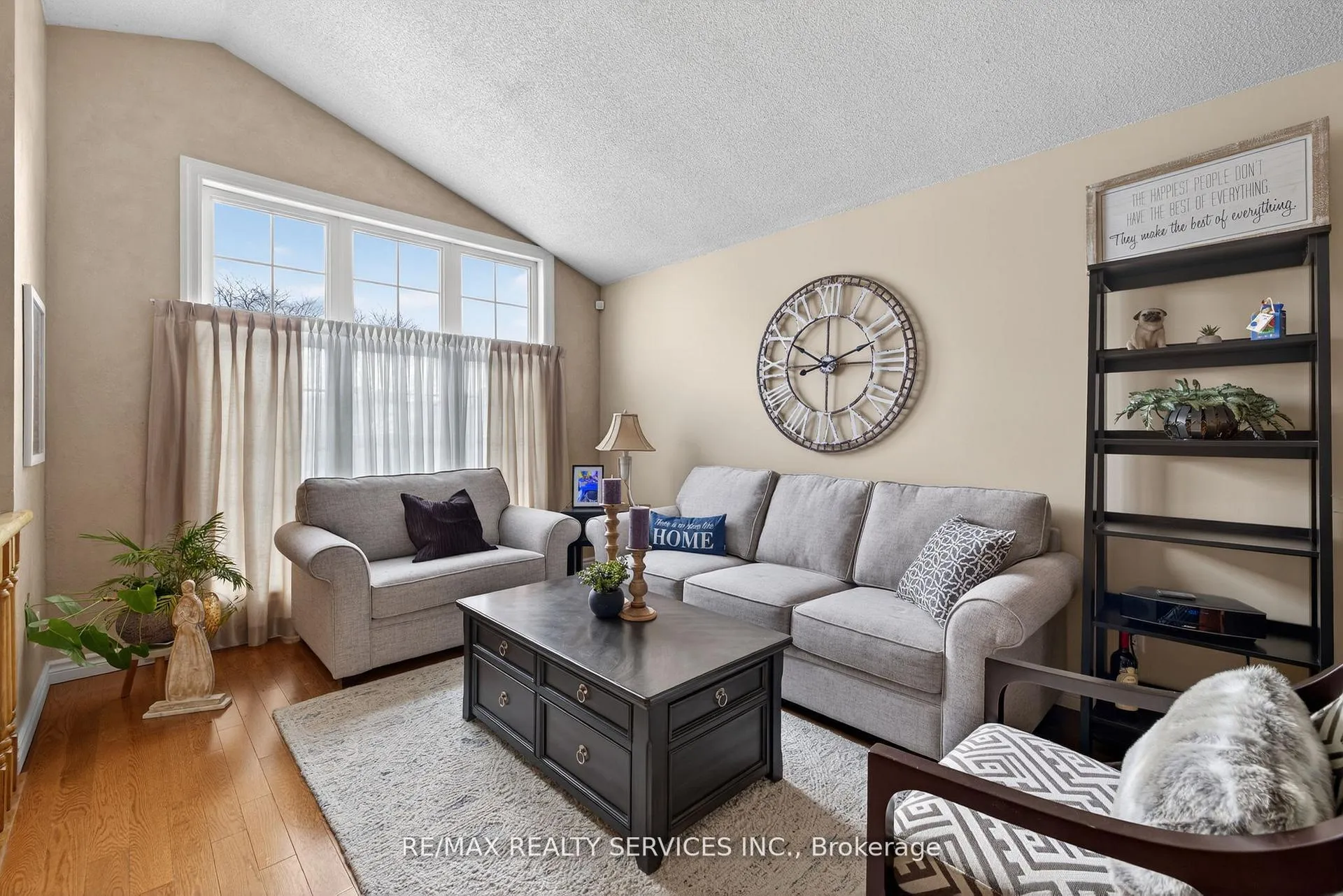 Photo 6 of 64 Gardenia Way, Caledon, Rural Caledon — HOMEH