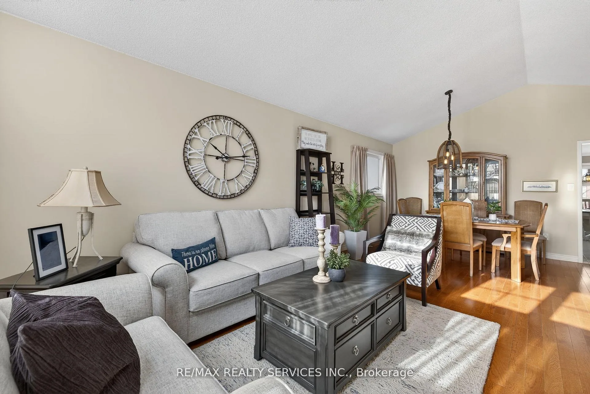 Photo 7 of 64 Gardenia Way, Caledon, Rural Caledon — HOMEH