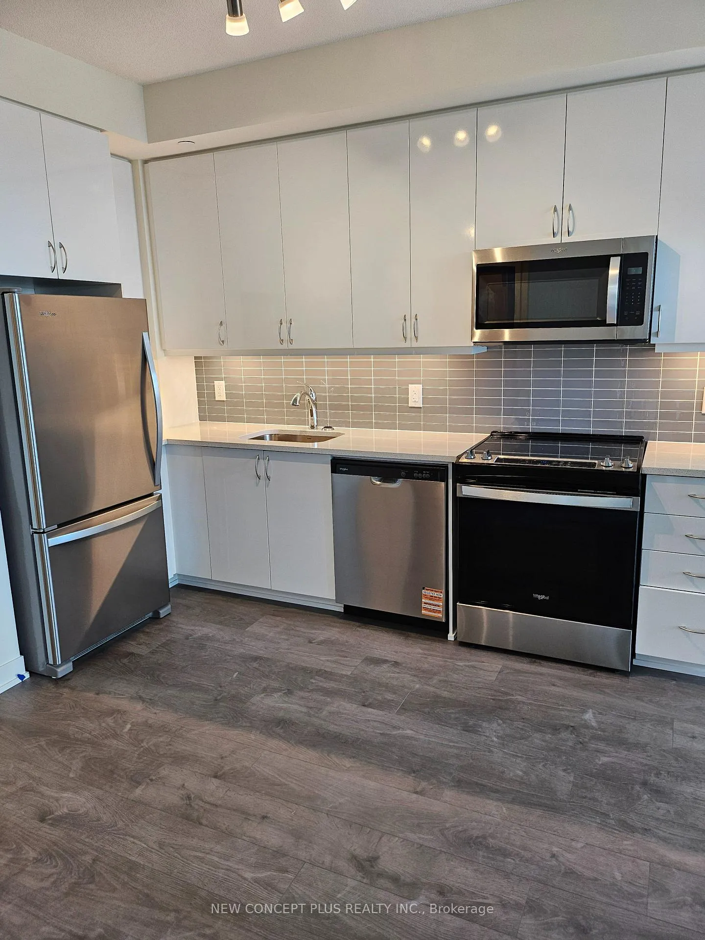 Front of Unit 5001, 38 Annie Craig Drive