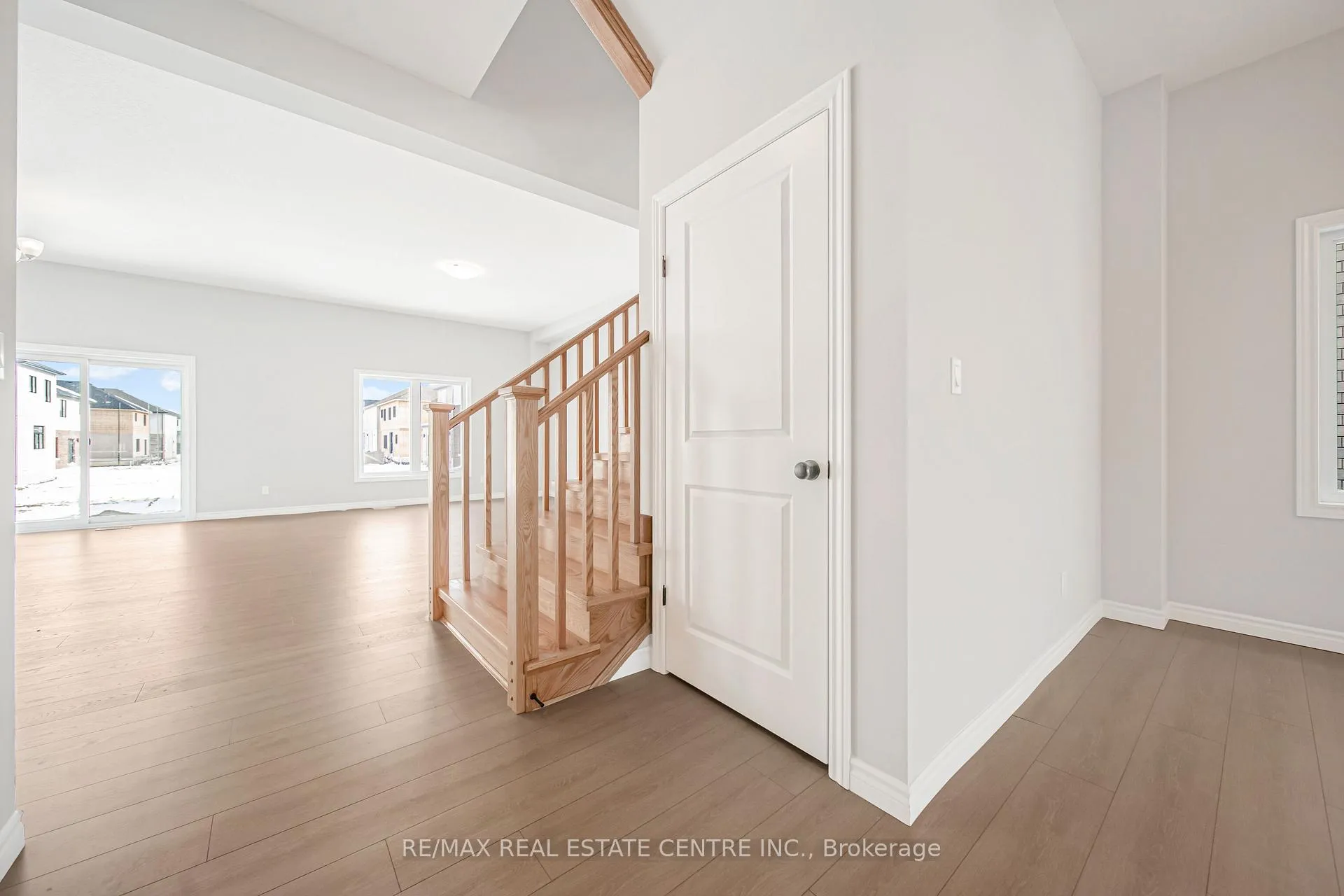 Photo 6 of 29 Bean Street, Brant, Paris — HOMEH