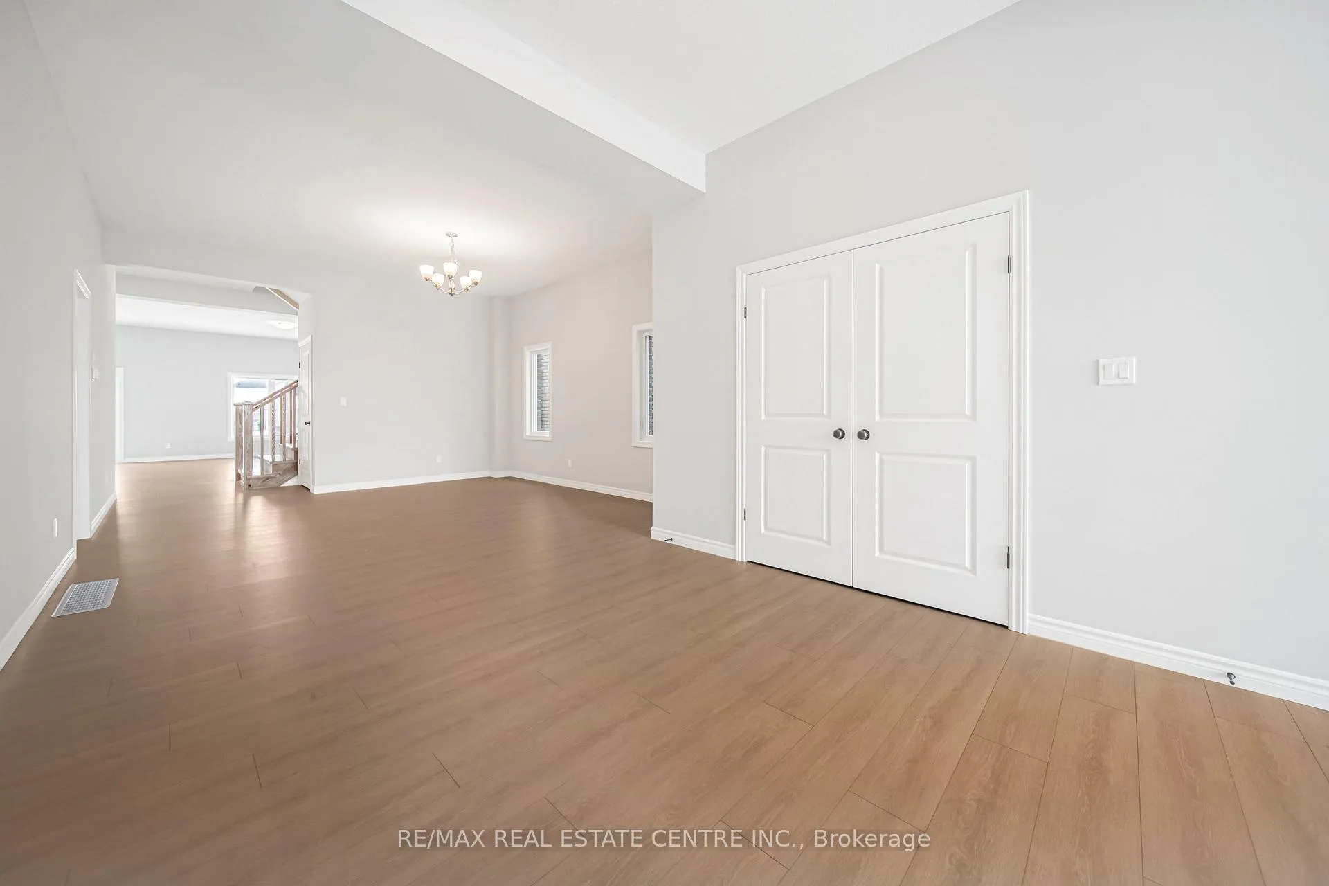 Photo 10 of 29 Bean Street, Brant, Paris — HOMEH