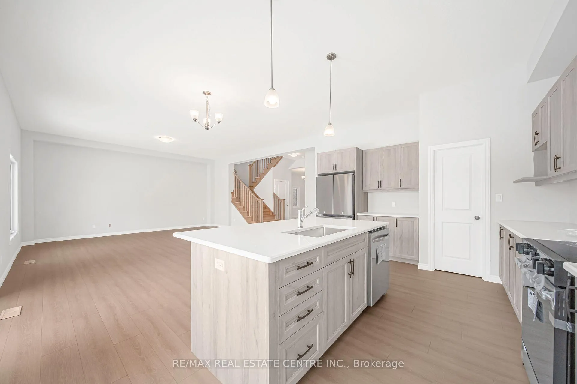 Photo 12 of 29 Bean Street, Brant, Paris — HOMEH