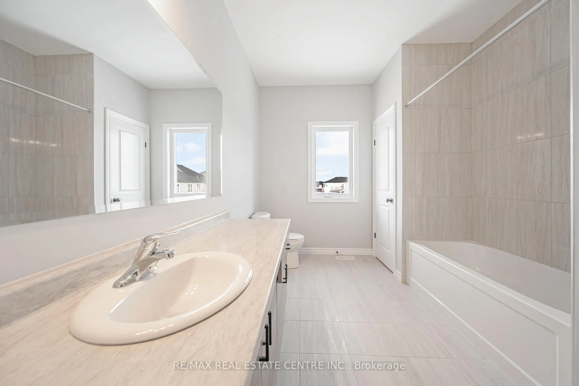 Photo 29 of 29 Bean Street, Brant, Paris — HOMEH
