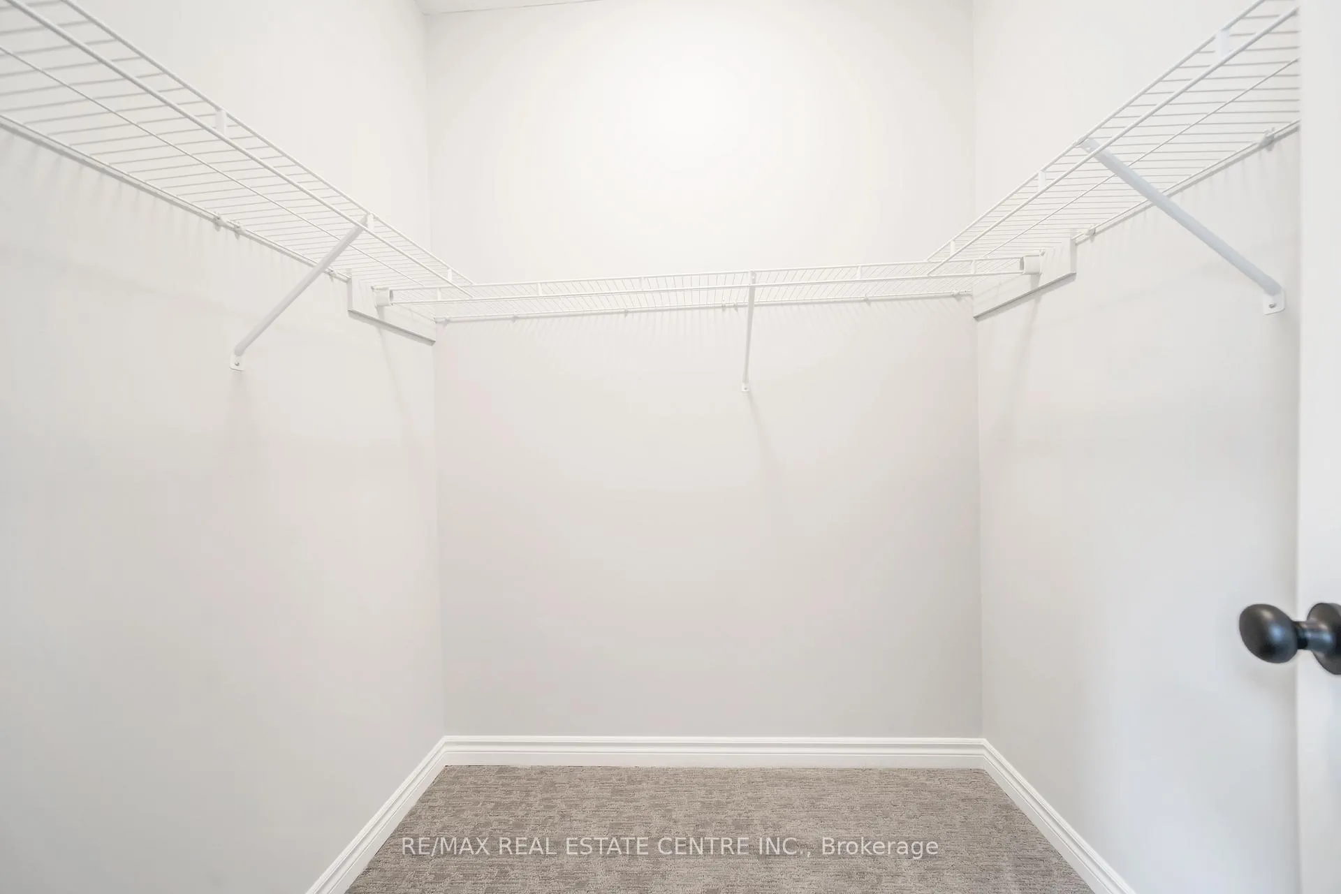 Photo 33 of 29 Bean Street, Brant, Paris — HOMEH