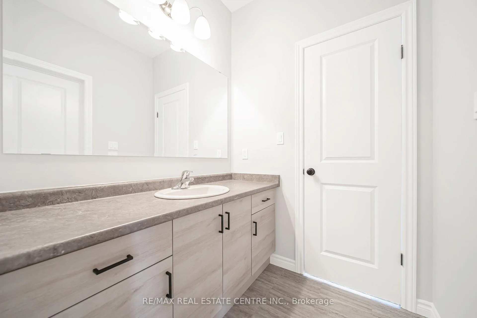 Photo 34 of 29 Bean Street, Brant, Paris — HOMEH