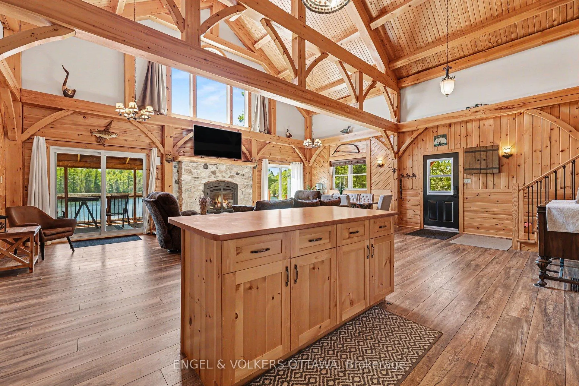Photo 12 of 1244 Marshall Lane, Frontenac, Frontenac North — HOMEH