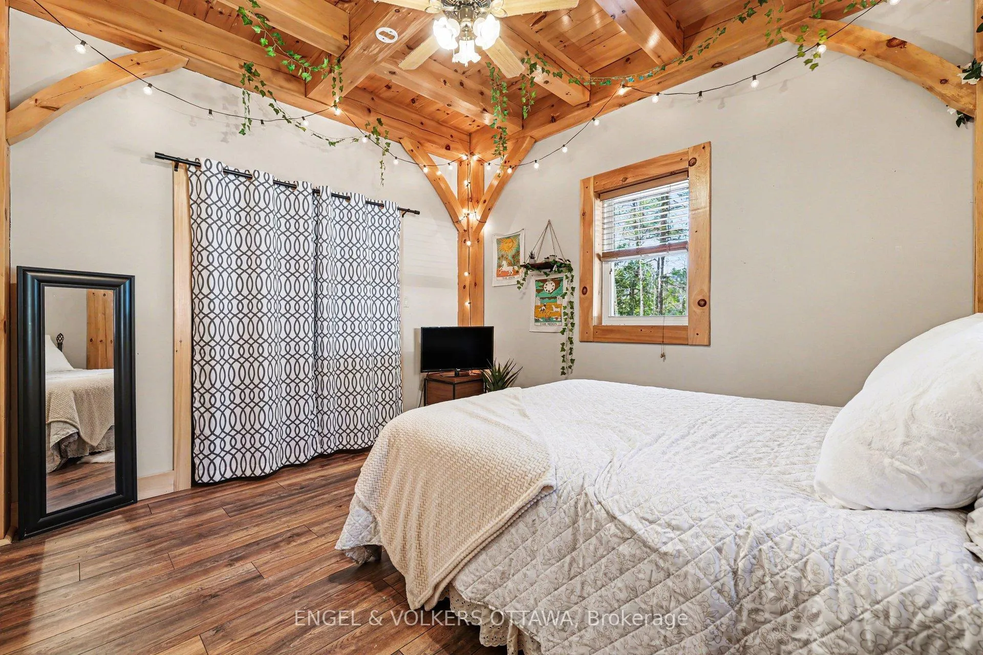 Photo 21 of 1244 Marshall Lane, Frontenac, Frontenac North — HOMEH