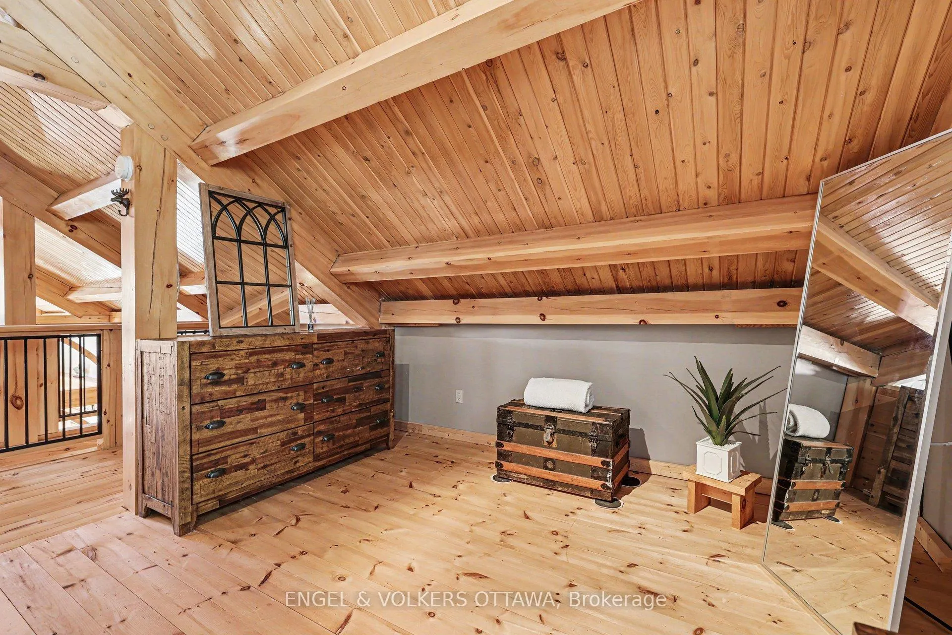 Photo 32 of 1244 Marshall Lane, Frontenac, Frontenac North — HOMEH