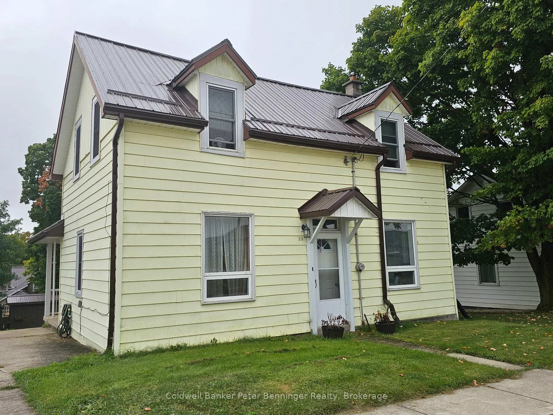 Photo 2 of 28 4th Street N, Arran-Elderslie — HOMEH