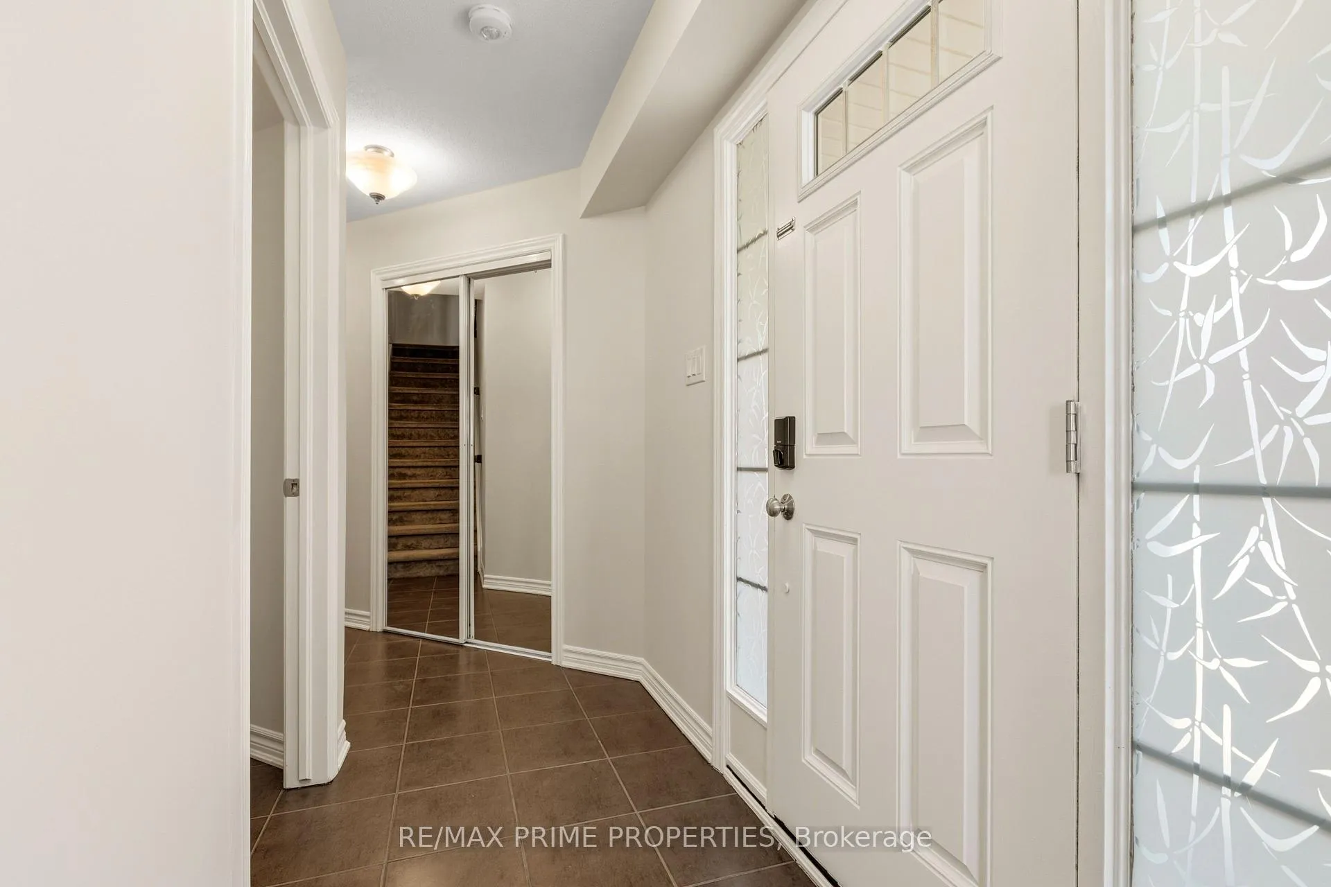 Photo 3 of 101 Helenium Lane, Ottawa, Avalon West — HOMEH