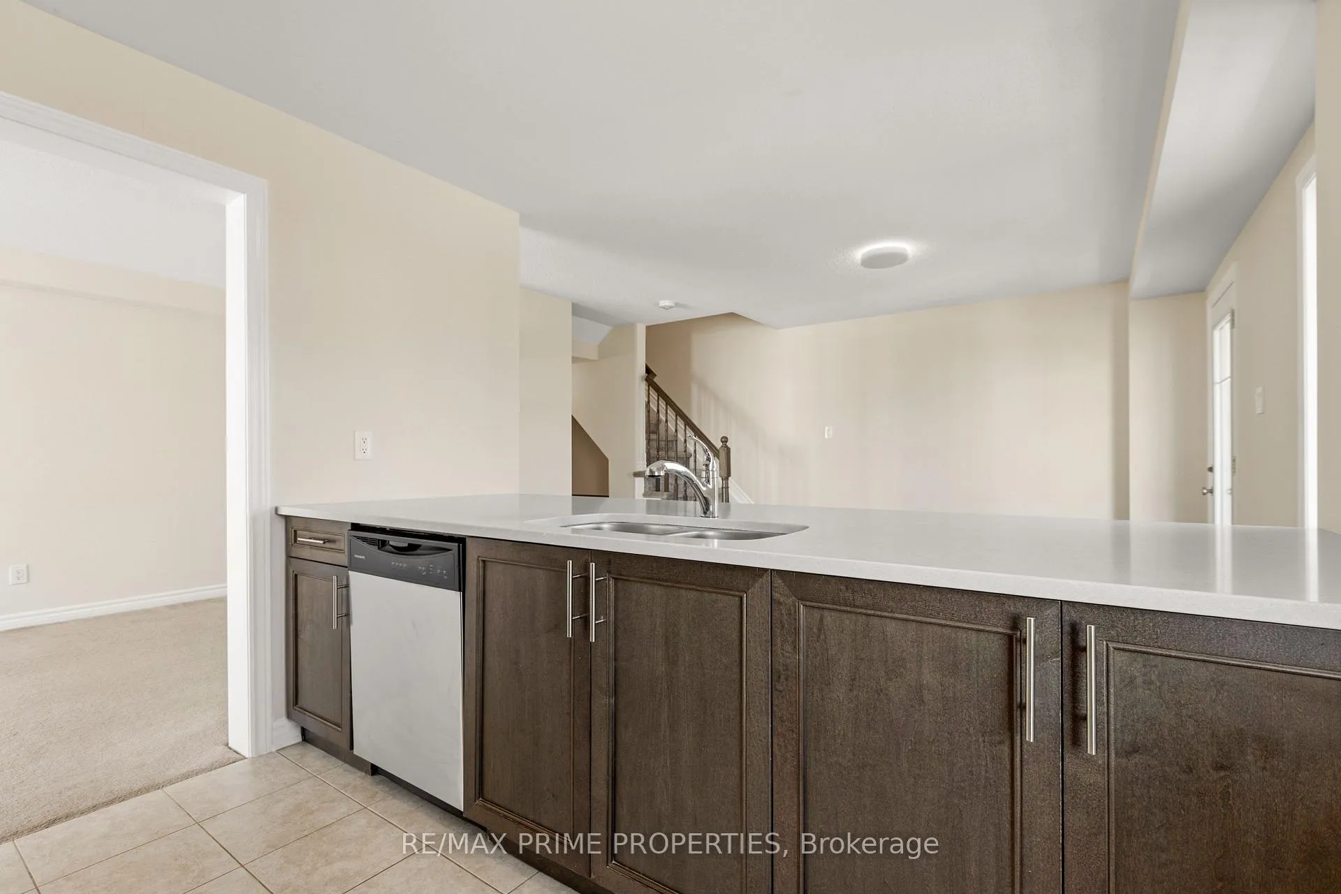 Photo 17 of 101 Helenium Lane, Ottawa, Avalon West — HOMEH