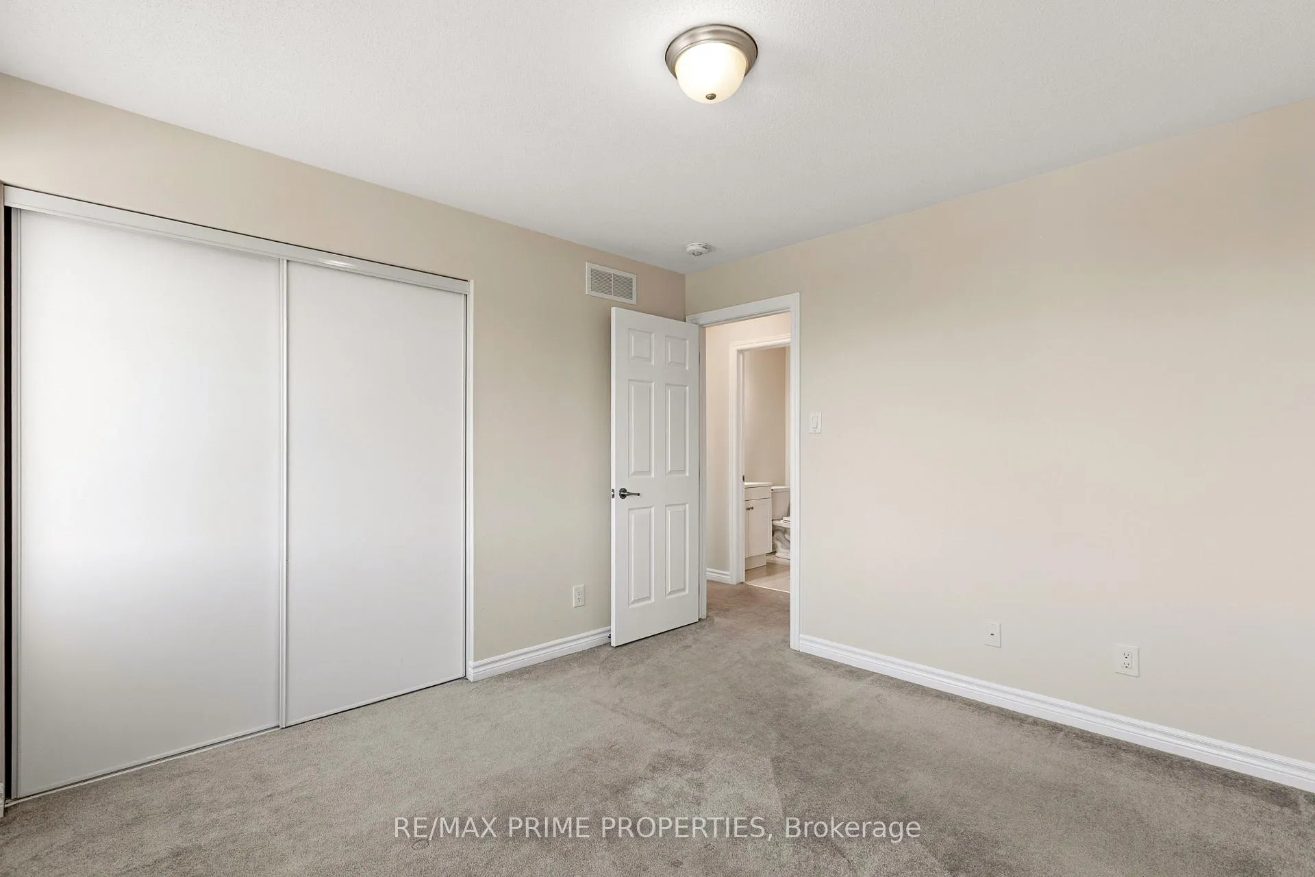 Photo 29 of 101 Helenium Lane, Ottawa, Avalon West — HOMEH