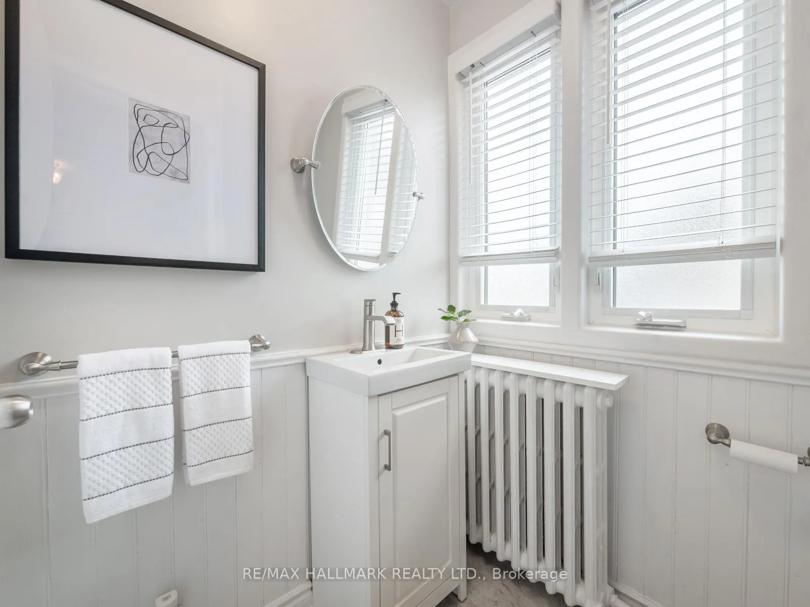 Photo 16 of 8 Glenvale Boulevard, Toronto, Leaside — HOMEH