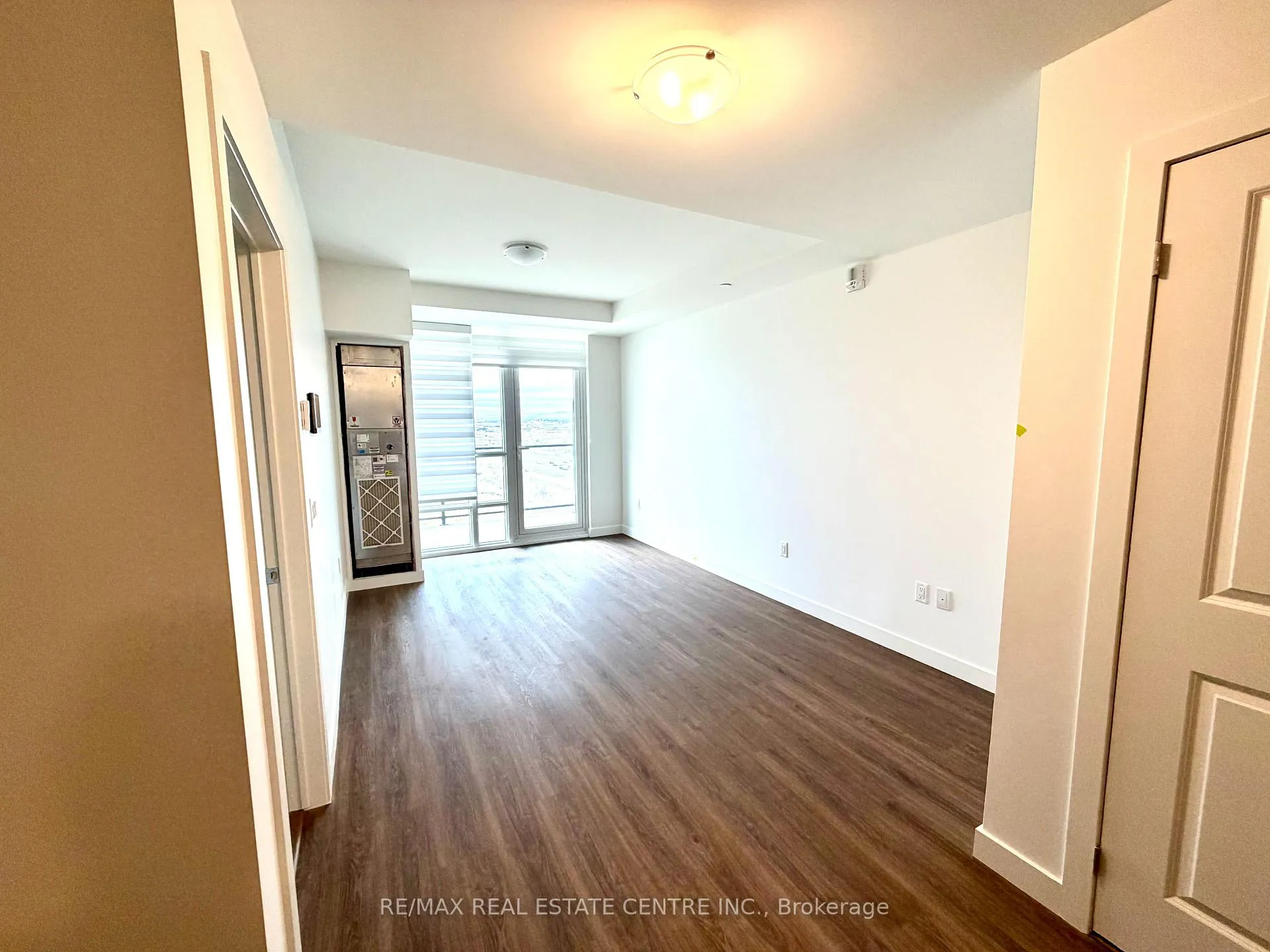 Photo 8 of Unit 1108, 461 Green Road, Hamilton, Lakeshore — HOMEH