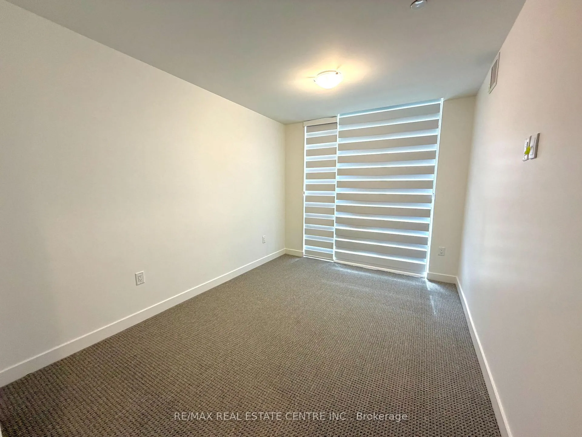 Photo 9 of Unit 1108, 461 Green Road, Hamilton, Lakeshore — HOMEH