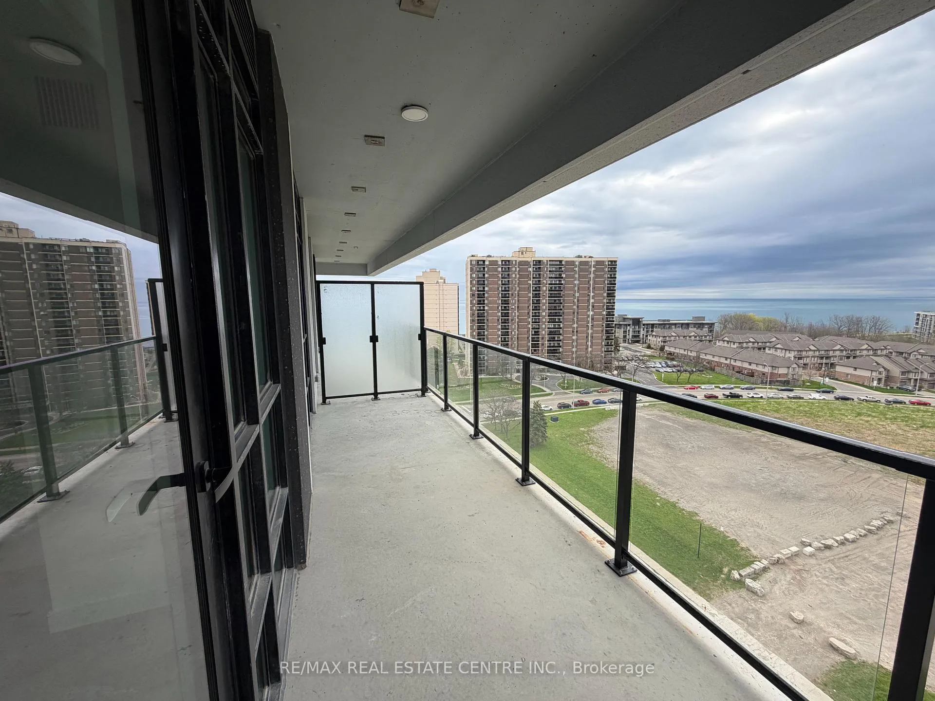 Photo 13 of Unit 1108, 461 Green Road, Hamilton, Lakeshore — HOMEH