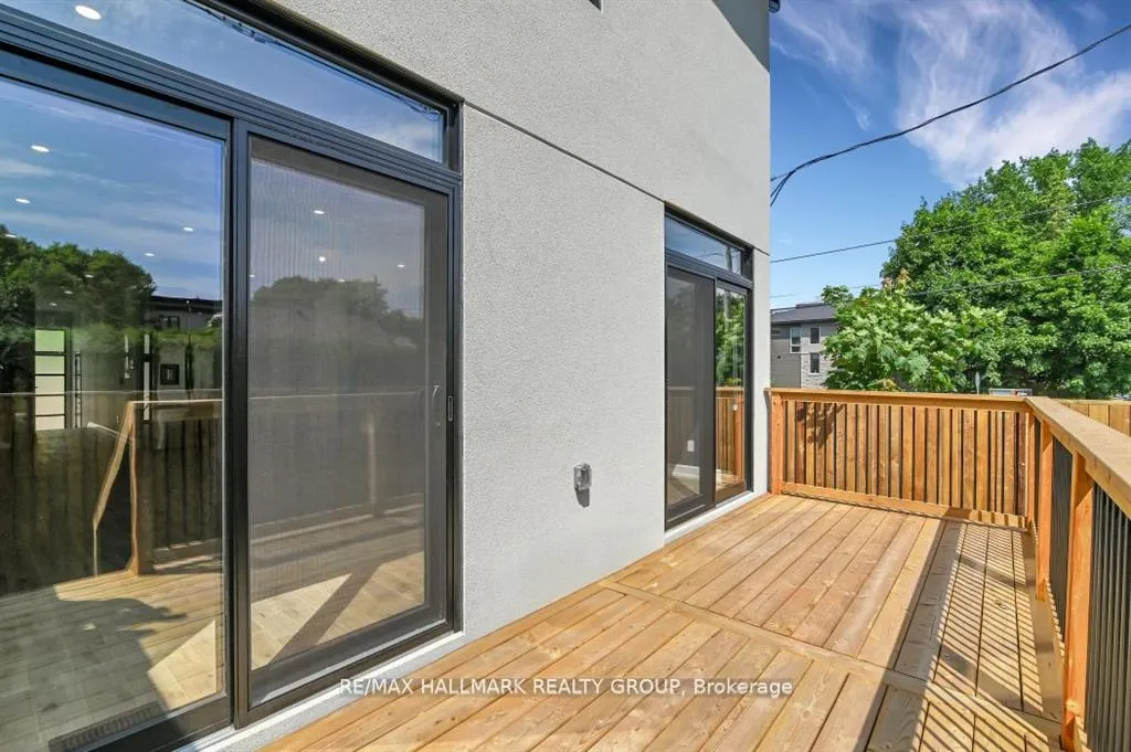 Photo 11 of Unit A, 457 Dawson Avenue, Ottawa, Westboro/Hampton Park — HOMEH