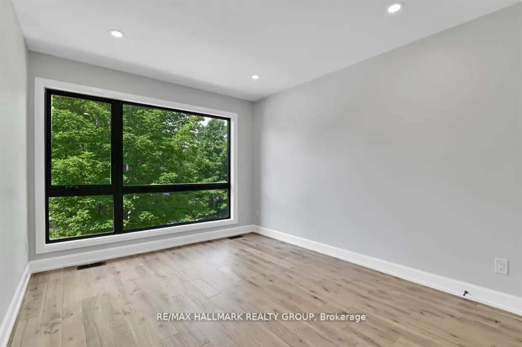 Photo 22 of Unit A, 457 Dawson Avenue, Ottawa, Westboro/Hampton Park — HOMEH