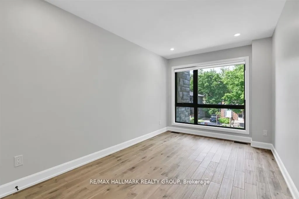 Photo 24 of Unit A, 457 Dawson Avenue, Ottawa, Westboro/Hampton Park — HOMEH