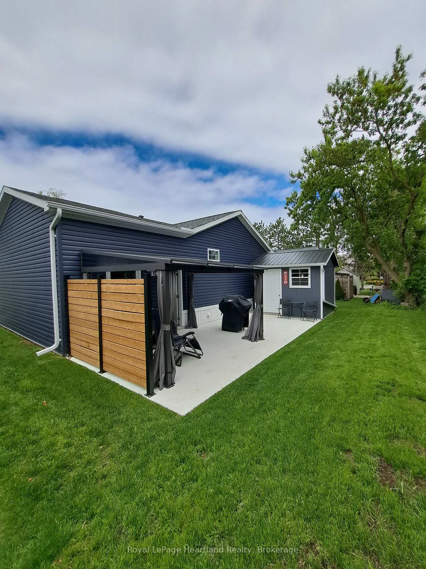 Photo 27 of 38 Bond Street, Strathroy-Caradoc, SE — HOMEH