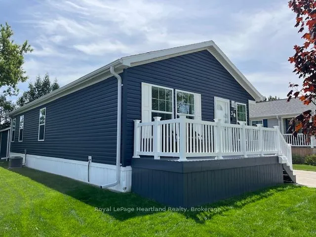Photo 30 of 38 Bond Street, Strathroy-Caradoc, SE — HOMEH