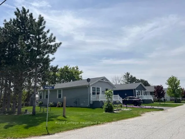 Photo 33 of 38 Bond Street, Strathroy-Caradoc, SE — HOMEH