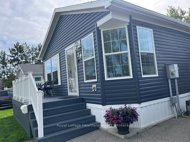 Photo 38 of 38 Bond Street, Strathroy-Caradoc, SE — HOMEH