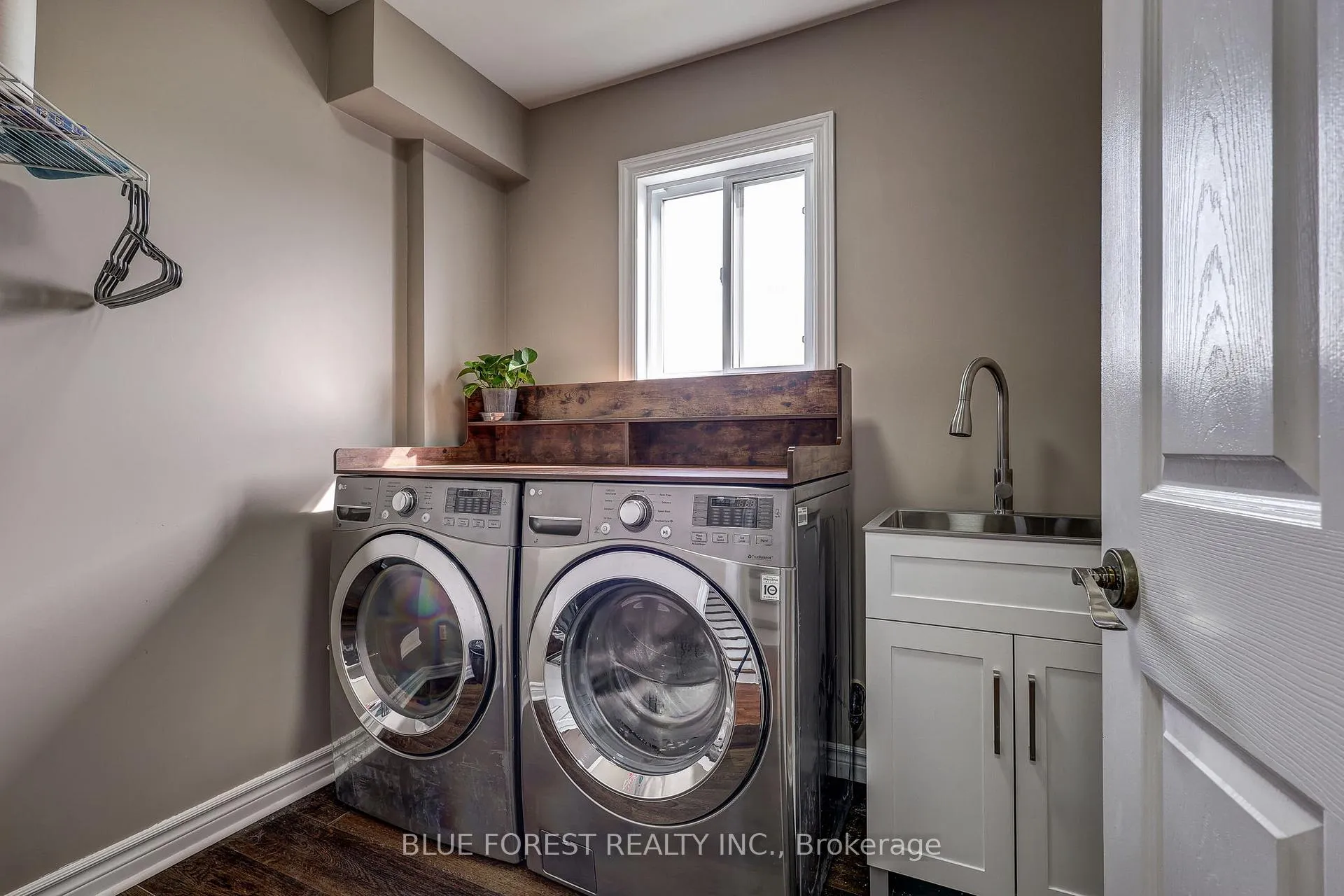 Photo 20 of 1275 Crosscreek Crescent, London, East A — HOMEH
